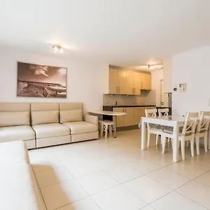 spacious-apartment-ground-floor-near-ostend-beach.ostend-hotel.net/