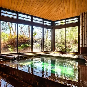 Hotell Gora Onsen Kasansui ***